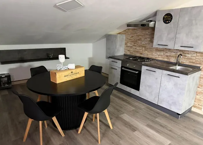 Atena Imperial Апартаменты